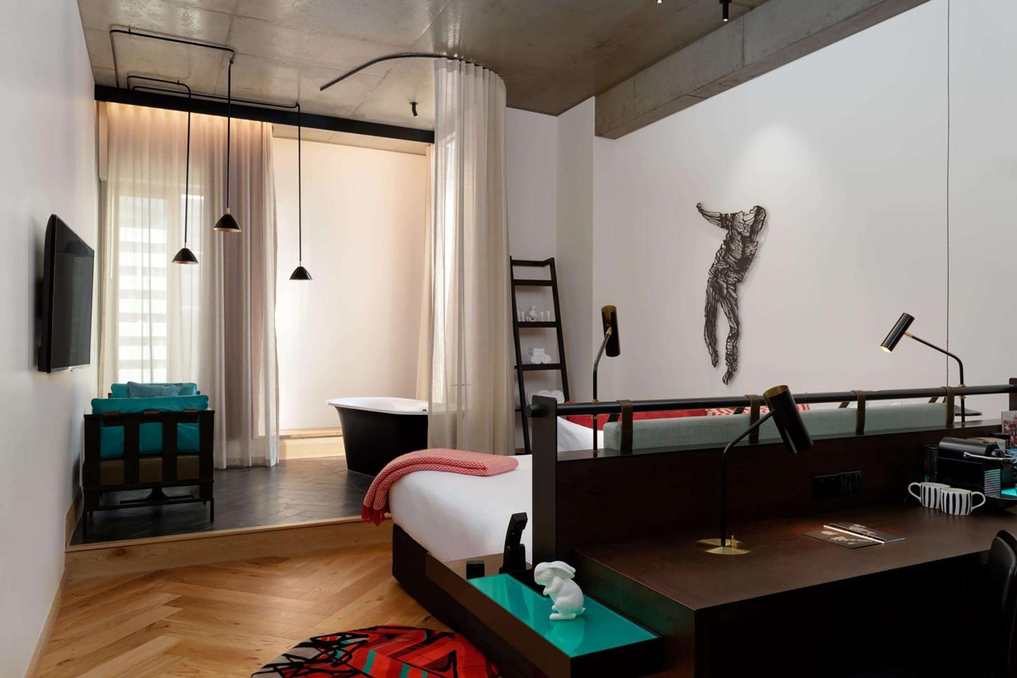 Qt Melbourne Hotel Ngoại thất bức ảnh Deluxe room