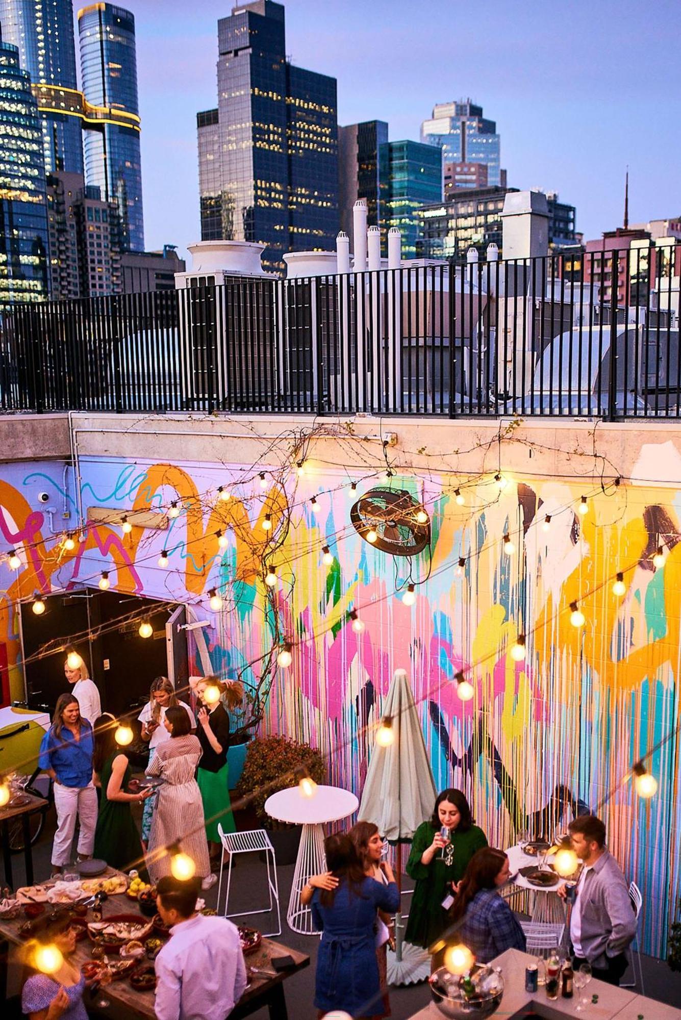Qt Melbourne Hotel Ngoại thất bức ảnh The courtyard at the 2018 edition of the festival