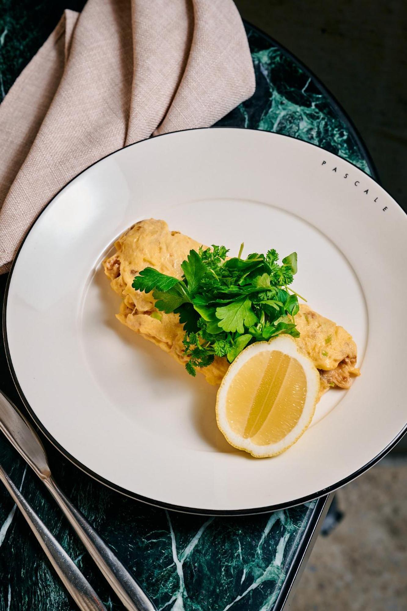Qt Melbourne Hotel Ngoại thất bức ảnh A prepared omelette